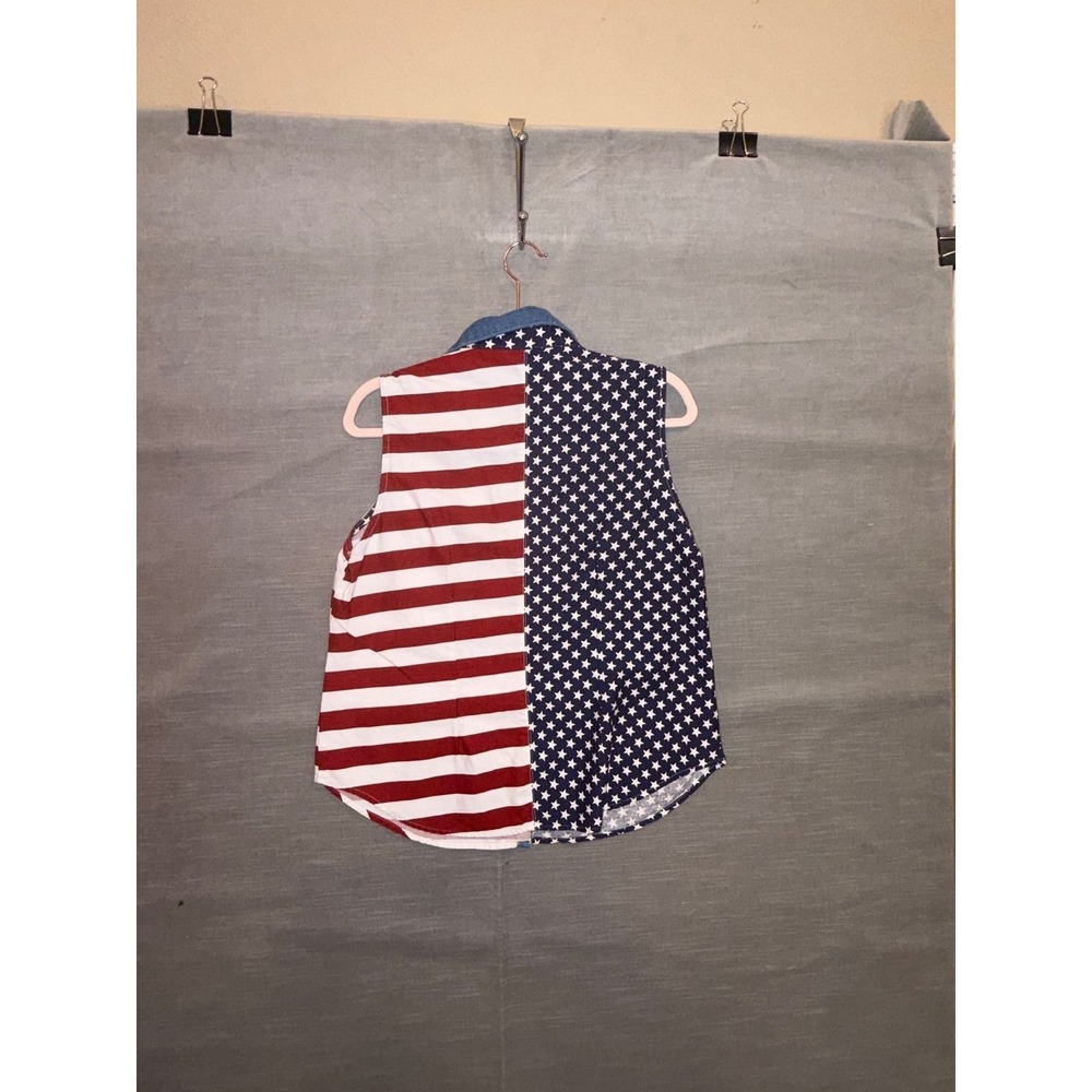L 107- Vintage Quizz Again Jeans USA Flag Sleeveless Button Front Patriotic Top - Picture 3 of 4